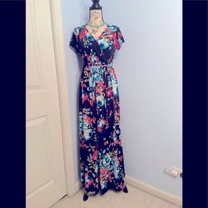 Navy Floral Maternity/Nursing Maxi Dress, NWT, M